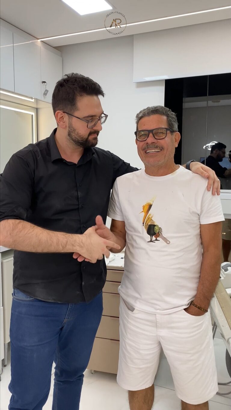 Instagram post from arodontologiaintegrada. This post is in position 2.